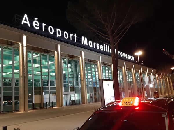 taxi transfert aéroport nîmes